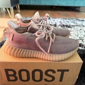 Yeezy Boost in Light Brown